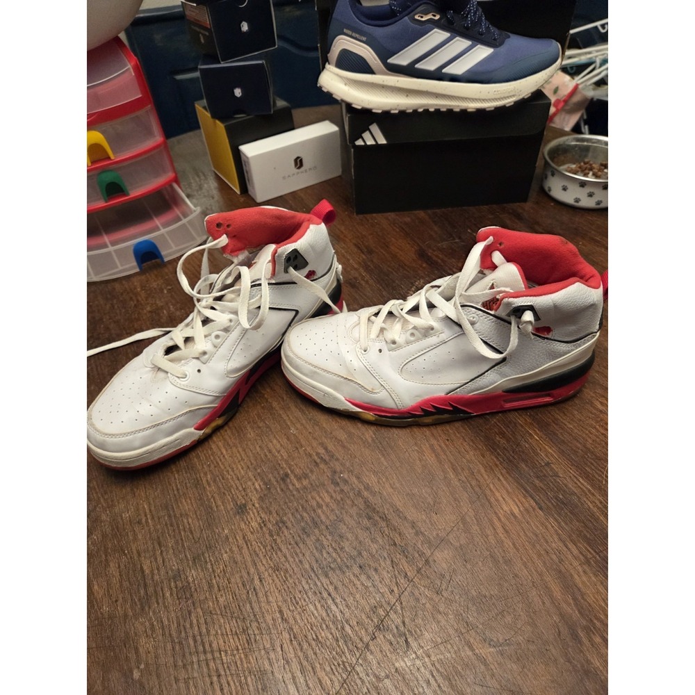 Air Jordan 5 Retro "Fire Red" Mens Size 10 Red Jordan Branding